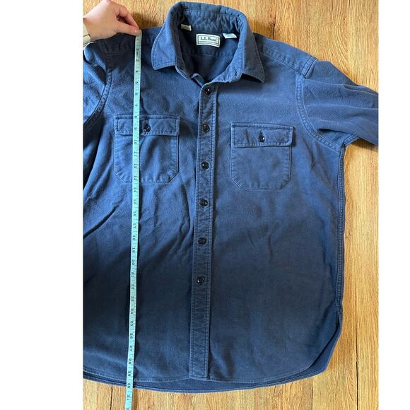 L.L. Bean Vtg Navy Blue Button Down Size Large - Picture 5 of 6